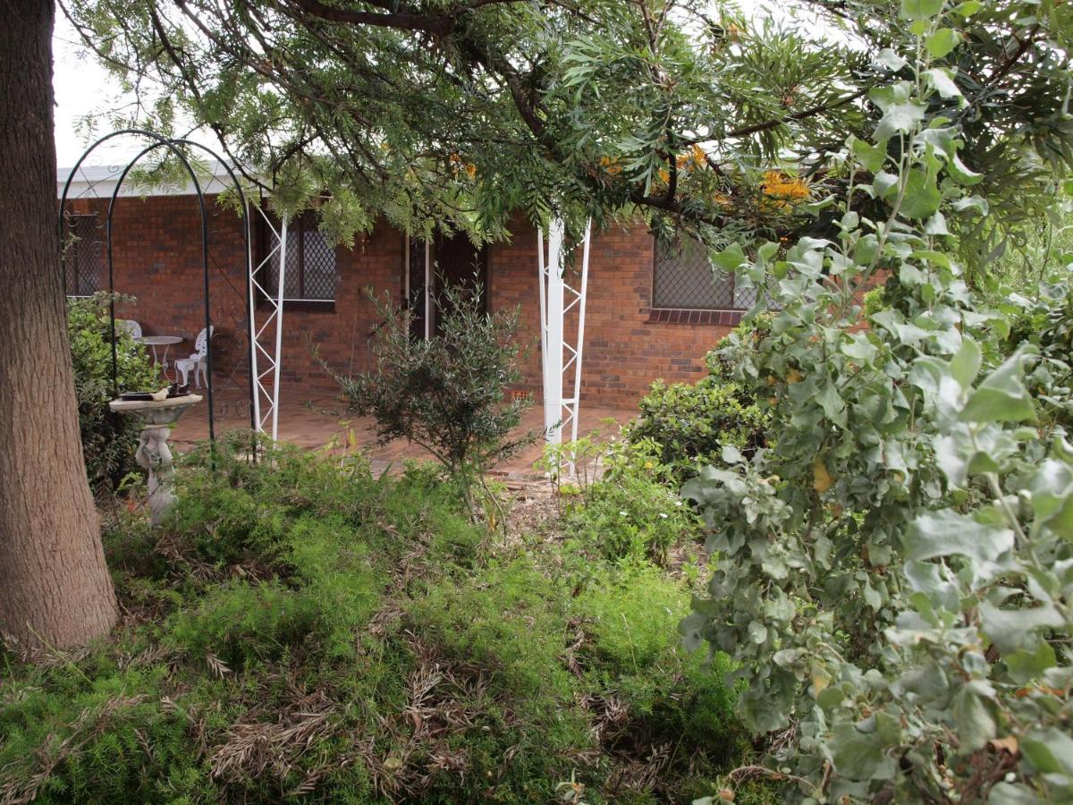 Capon Cottage Broken Hill Extérieur photo